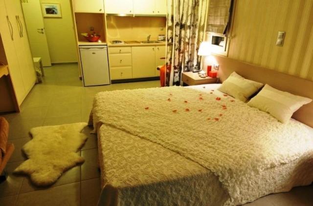 Sun George Aparthotel Finikounta Rom bilde