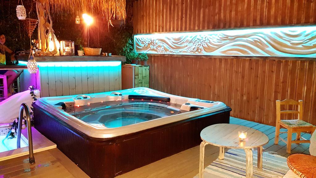 Sun George Aparthotel Finikounta Eksteriør bilde